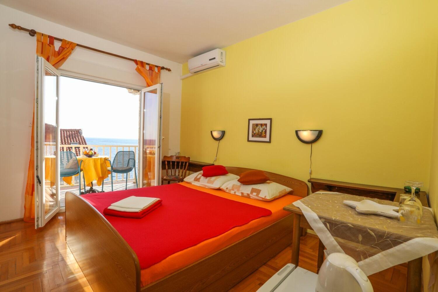 Apartment And Rooms Marlene Μίλνα Εξωτερικό φωτογραφία