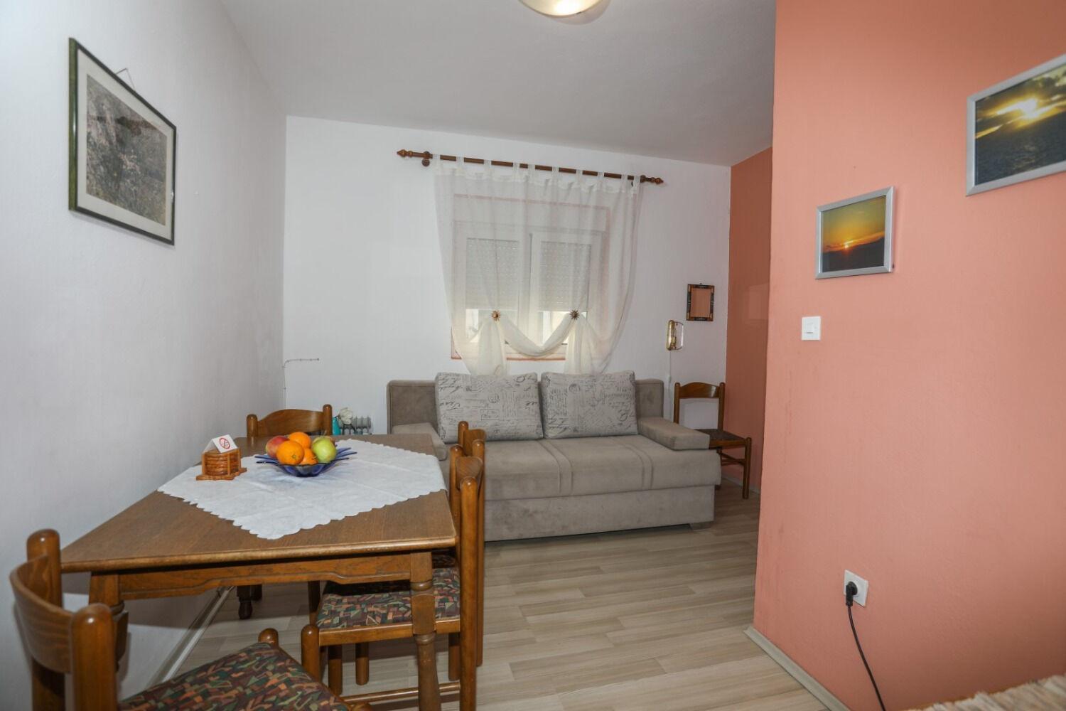 Apartment And Rooms Marlene Μίλνα Εξωτερικό φωτογραφία